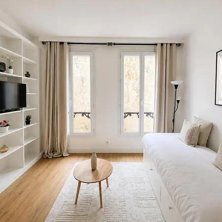 Appartement Magnifique Au Coeur Du 10ᵉ Arrondissement *